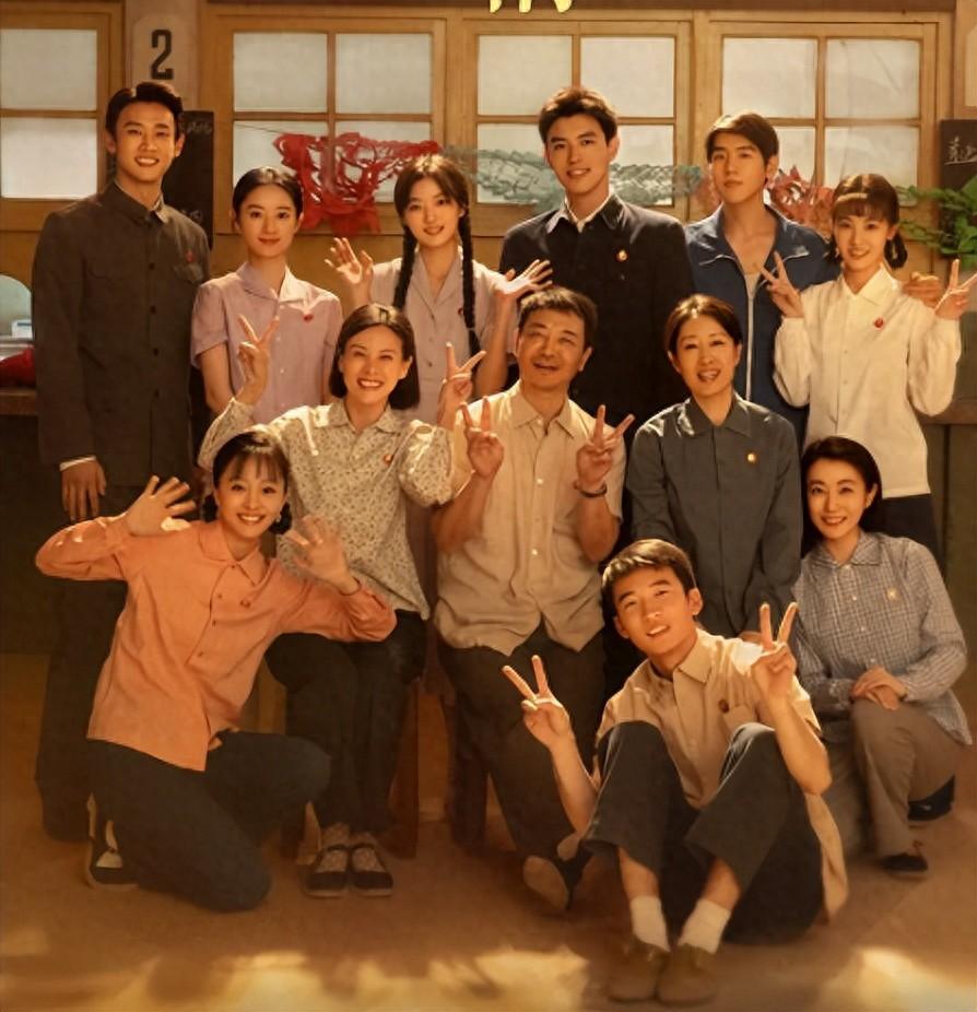 《纯真年代的爱情》刚在央视八套上，开头就抢到收视榜第一，演员有陈飞宇、孙千，腾讯