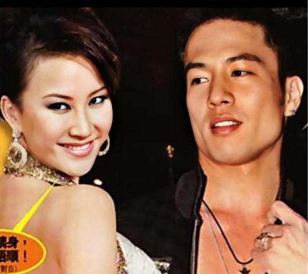 2002年，李玟和安志杰在拍MV时一见钟情，但成为情侣后，李玟觉得他太粘人，提出