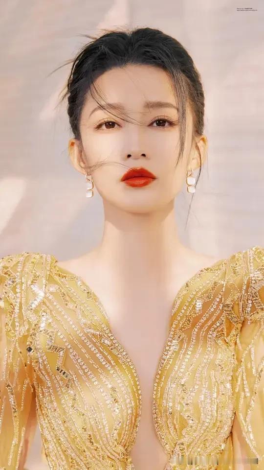 李沁景甜大美女气质好