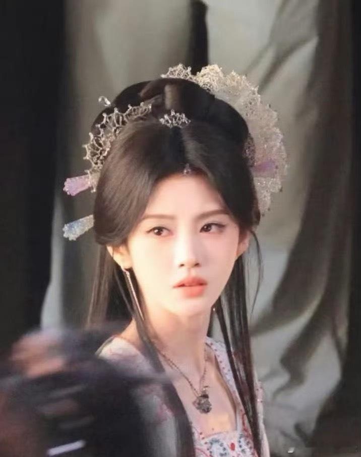 鞠婧祎这个妆造太美辣​​​