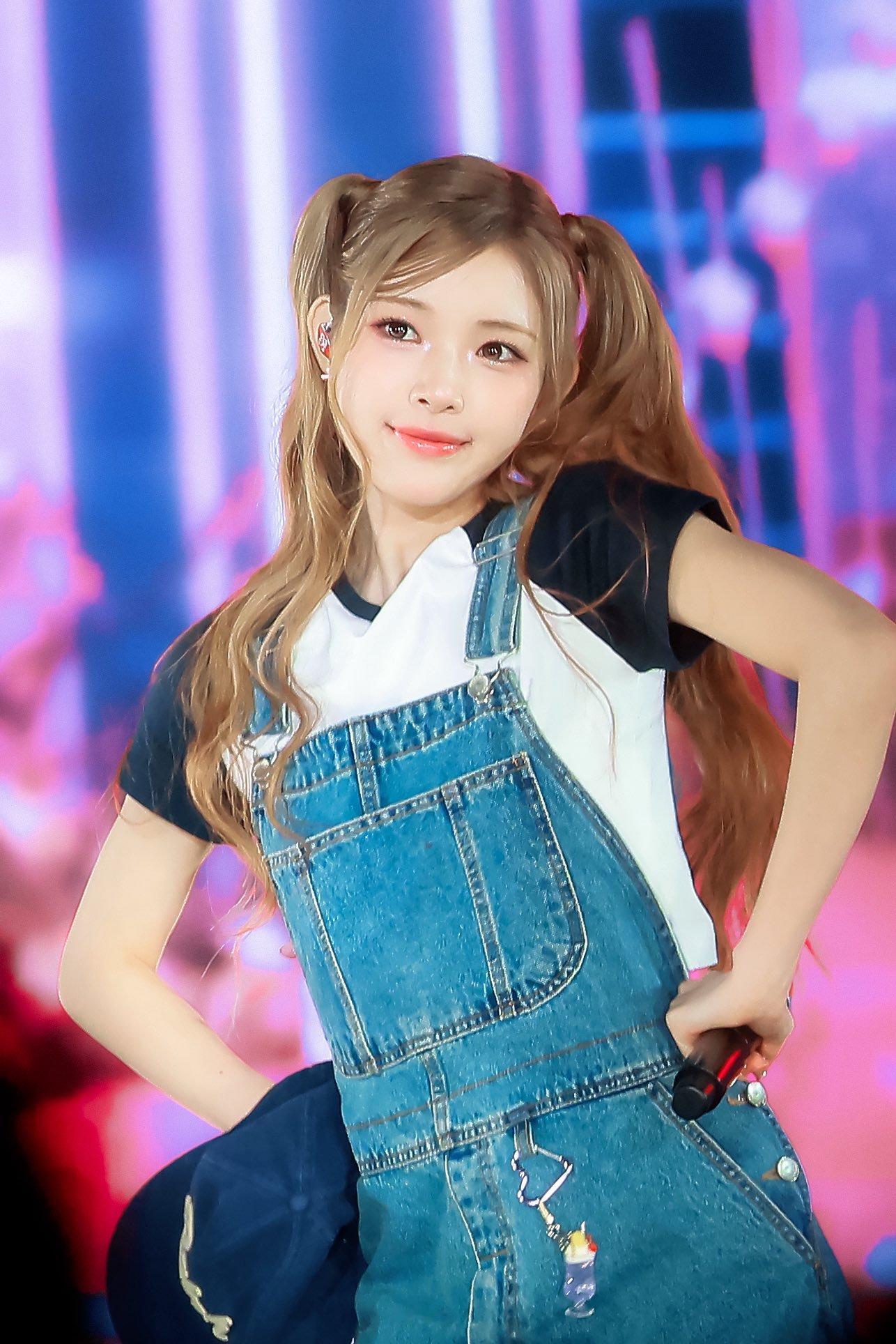 像是漫画里出来的美少女👱🏻♀️.