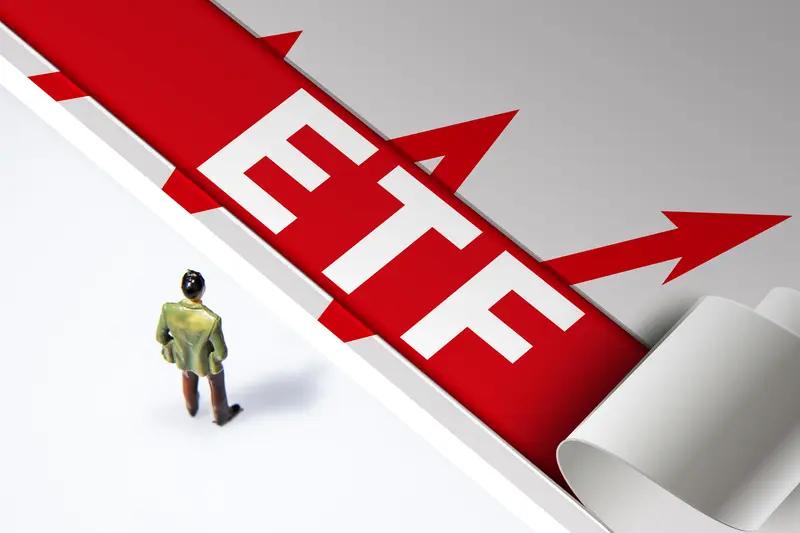 4000亿ETF减持，慢牛的“降温保险”单周4000亿股票ETF净流出，沪深