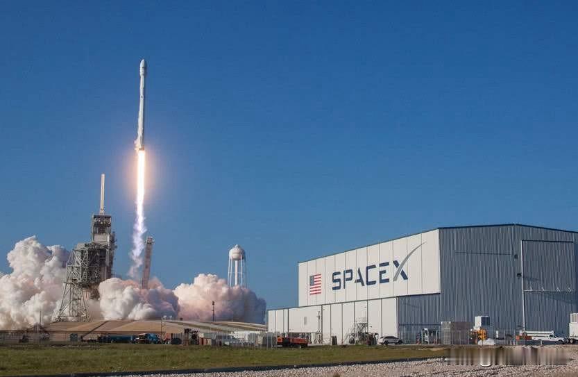昨晚，SpaceX上市这件事，彻底刷新了我对资本市场的认知。一家累计亏损413亿
