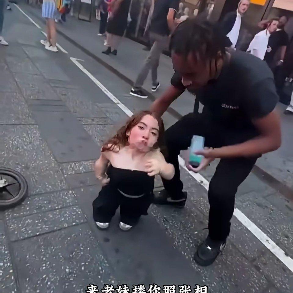 这应该是世界上最矮的人了吧​​​
