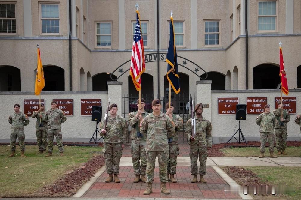 🇺🇸美国陆军第二安全部队援助旅已在布拉格堡解散。11月26日，在北卡罗