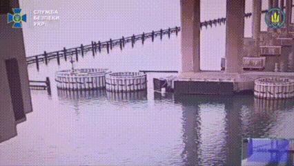 俄军忙晕了，1000公斤TNT，炸毁克里米亚桥基柱：乌克兰发起第二波攻击。乌