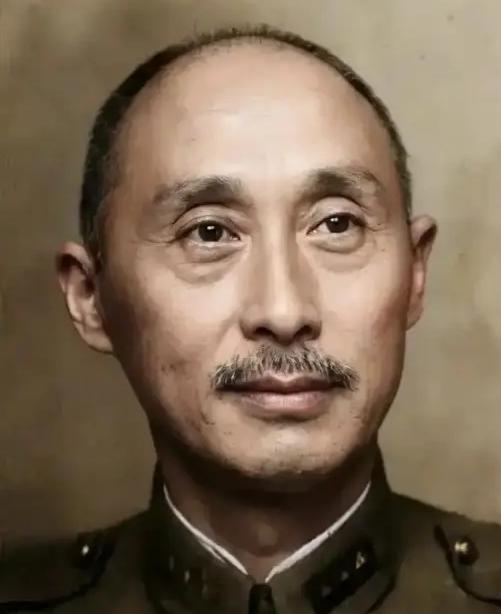 1939年，蒋介石送他去当炮灰，想要借日军之手除掉他，谁知，他却带着川军在湖北大