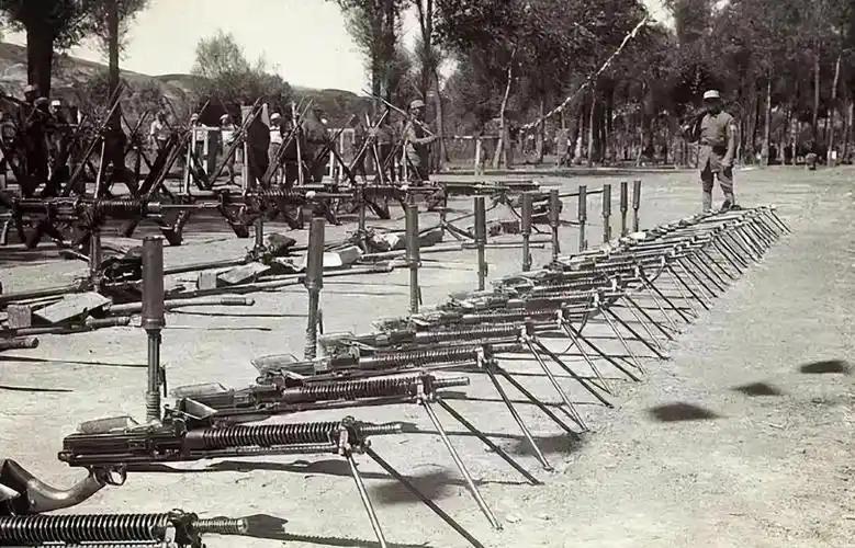 1938年万家岭：日军空投200军官救援，为何落地无一生还？这是日军侵华史