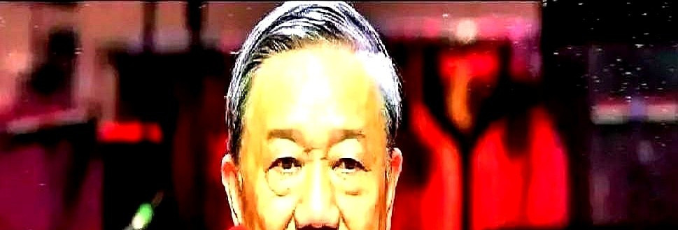 越南榴莲卖到中国忙疯了凌晨三点，果农们猫着腰钻进黑漆漆的