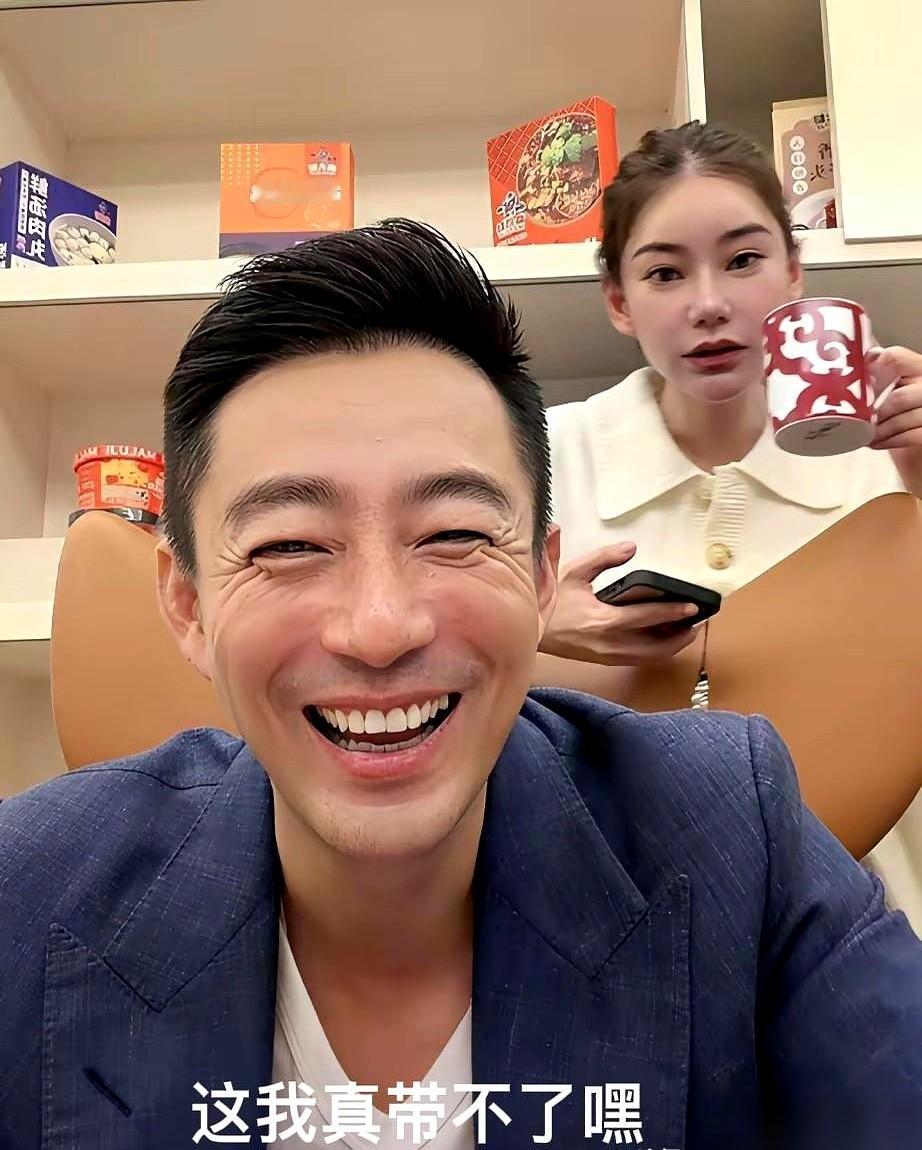 流量这东西，真骗不了人。汪小菲在那儿口干舌燥地直播，人气儿就那么不温不火地吊着