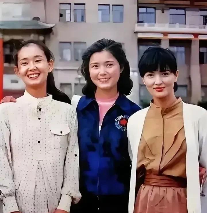 如果能把这3位都认出来，至少也得50～60后的老影迷了。