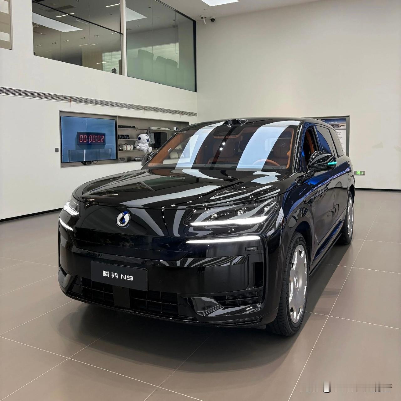 这就是赤裸裸的现实！1年1万公里成本差别：电车1年：电费650元，保险550