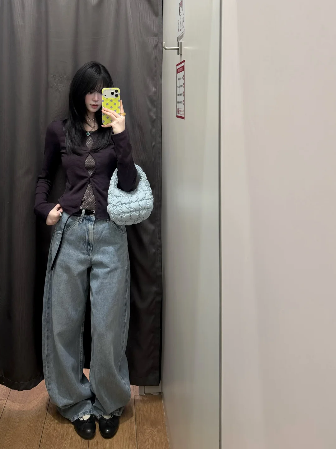 优衣库早春白女松弛感🥹复古蓝紫叠穿好好看