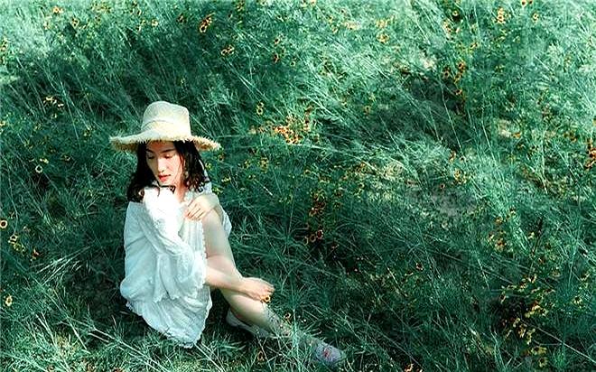 摩羯座注意！10月16日有俩好事上门：合作上突然有人主动搭伙，事业上熬夜干的