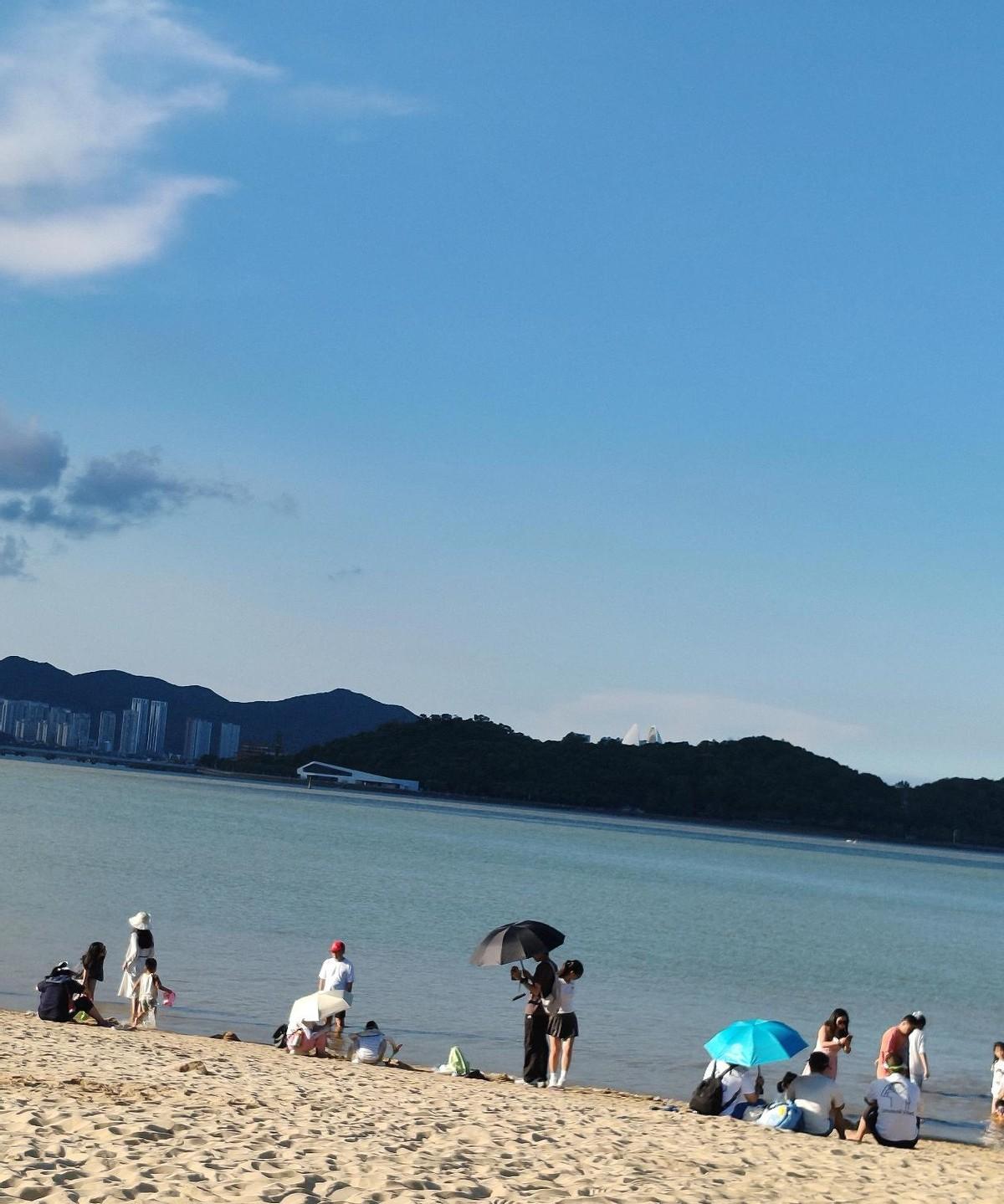 广东一男子离婚四年，每月1500抚养费一直照打，眼看要再婚，他突然跟前妻说剩下的