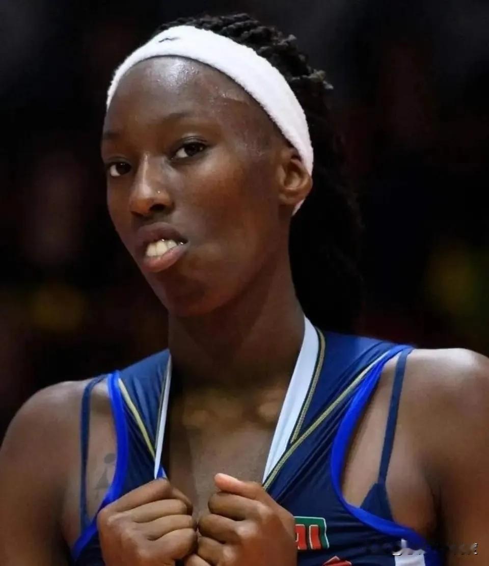 国际排联闹笑话？艾格努气到翻白眼，这份十佳排名你服吗？最新公布的十佳球员排名