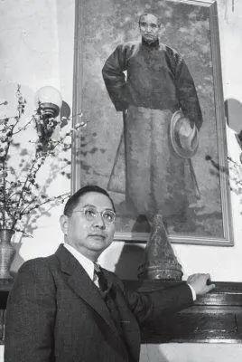 1949年12月10日，蒋介石离开成都飞往台湾，在最后逃离的时候，他并没有通知孙