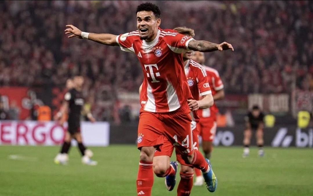 世体揭秘巴萨引援往事：三次相中迪亚斯，皆因红军天价费用无缘签约据西媒《世界体育报