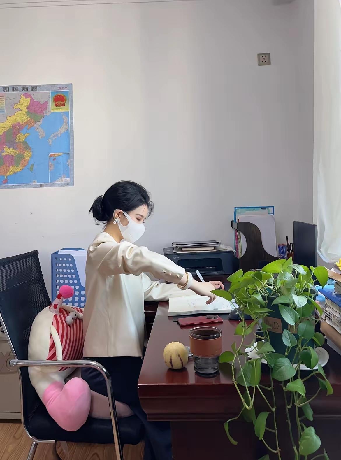怪不得体制内剩女那么多！我外甥女在税务局上班，今年34了，长得不差，家里条件也好