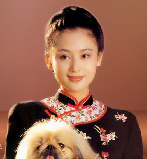 90年年代内地气质美人，这些美女演员天然脸，书卷气都市时尚感兼具，美是神态大于浓
