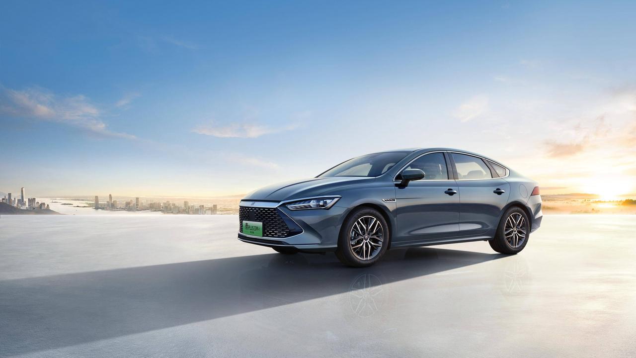 比亚迪要在3月5日发布颠覆性技术，这是有史以来第一次使用这个词，并且是提前预热，