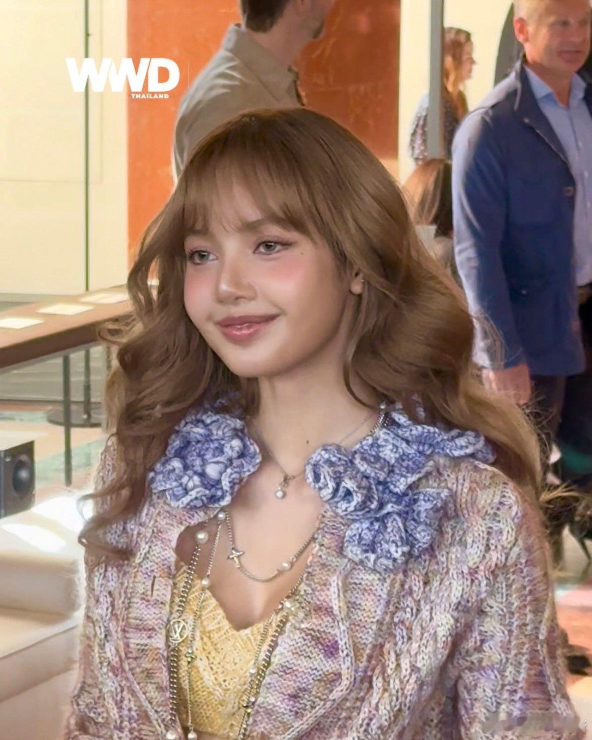 “250930”WWDThailand更新Lisa巴黎时装周相关X📱​​​