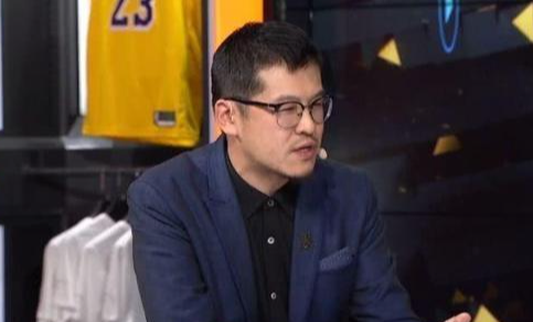 杨毅怒怼詹黑：不要往詹姆斯身上贴标签！