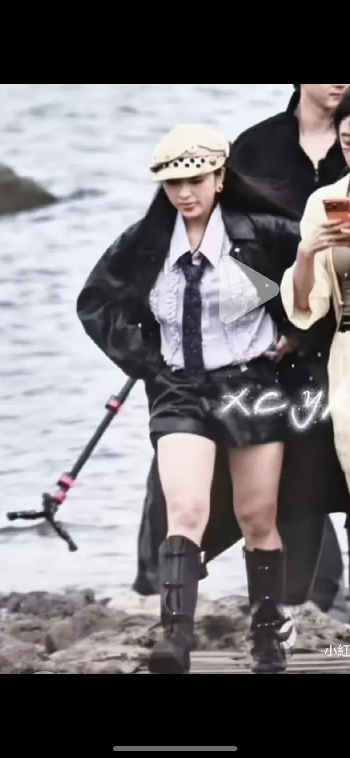 沈月这个身材怎么进的娱乐圈