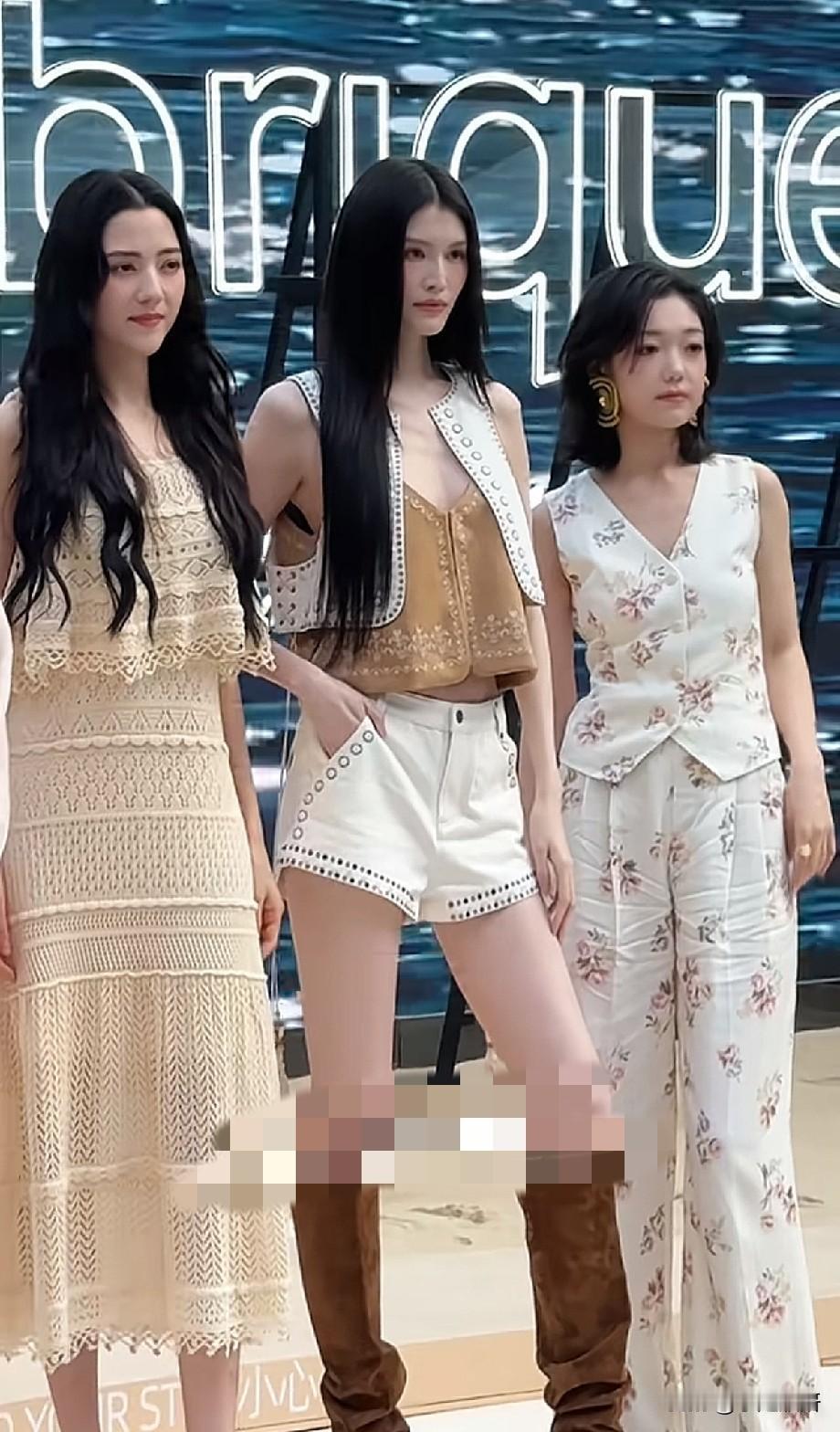 封神妲己vs超模何穗同框！身高差和气场对比引热议，网友：谁是你心中的C位？