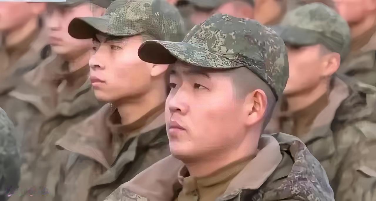朝鲜赴俄部队回国受阅有一个细节！不知道大家有没有注意这个点！朝鲜赴俄部队回