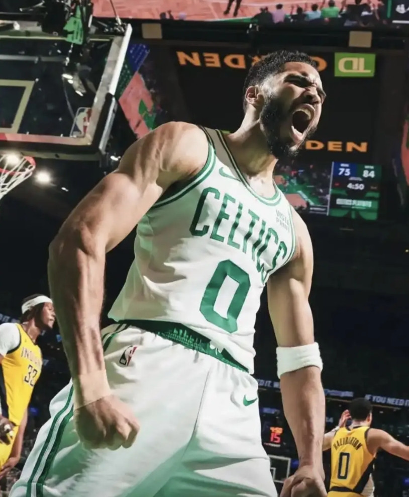 塔图姆这个家伙玩起了心理战了。之前一直摇摆不定，甚至有消息说，他本赛季不会回归。