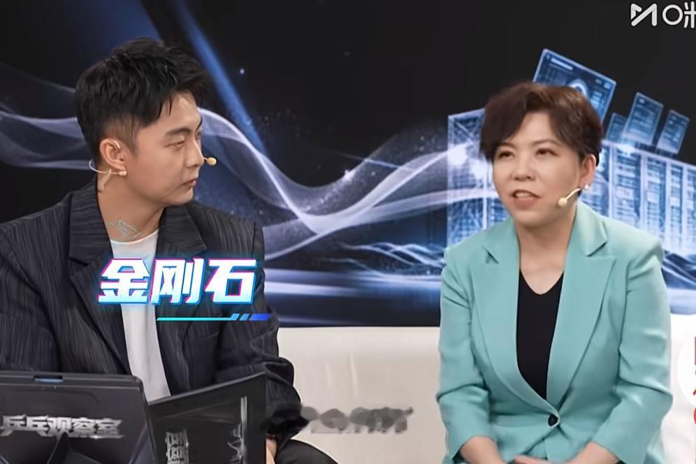 邓亚萍说：国乒亚运会有两个选手让人眼前一亮，一是蒯曼，二是林诗栋。邓亚萍如数