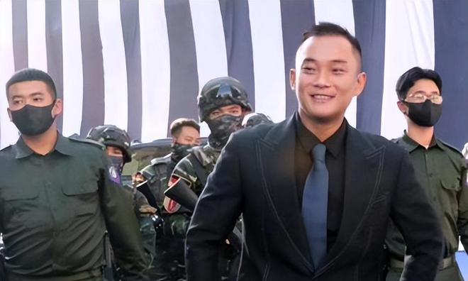 2022年11月26日，缅北果敢老街的苍胜科技园内可谓高朋满座、豪车云集。这喜