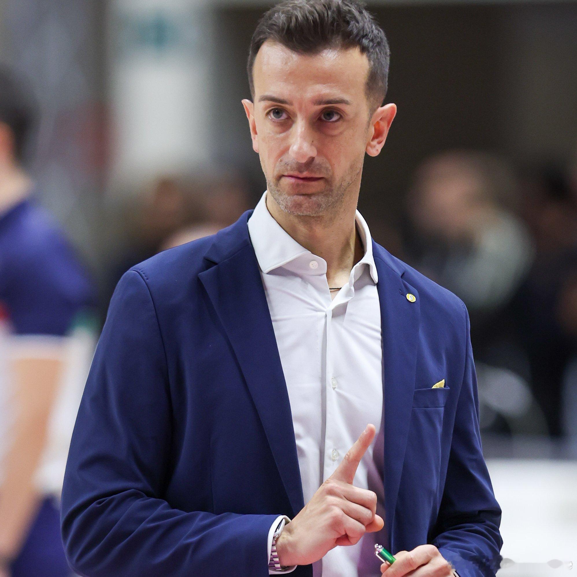 🎙️丹尼尔·桑塔雷利：“我们将首次在巴西参加世俱杯；我们非常重视这项赛事，并