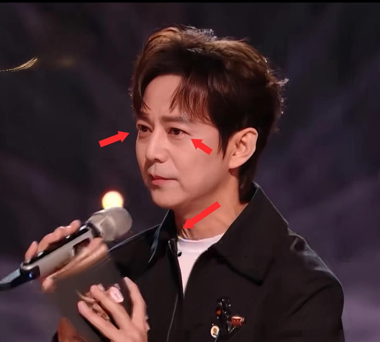 你们发现没，歌手最大的错误就是邀请何炅当主持人！林志炫的出局，本该归咎于歌曲选择