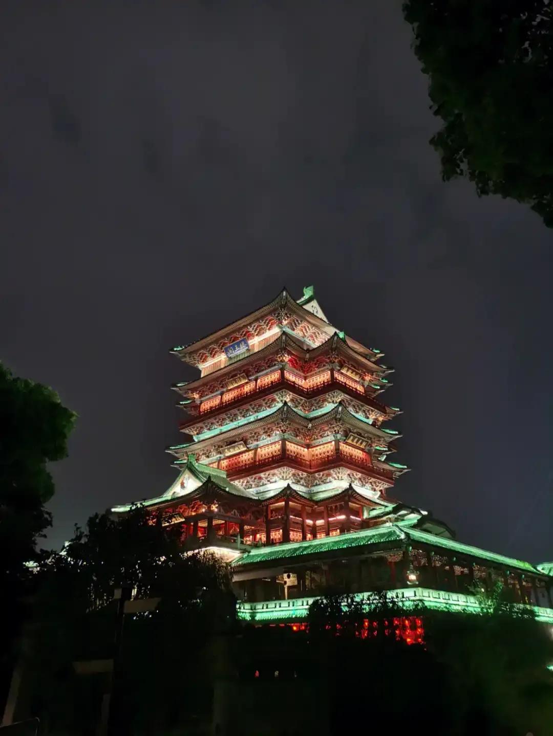 2020年，江西参加统一高考人数38.94万人2021年，江西参加统一高考人数