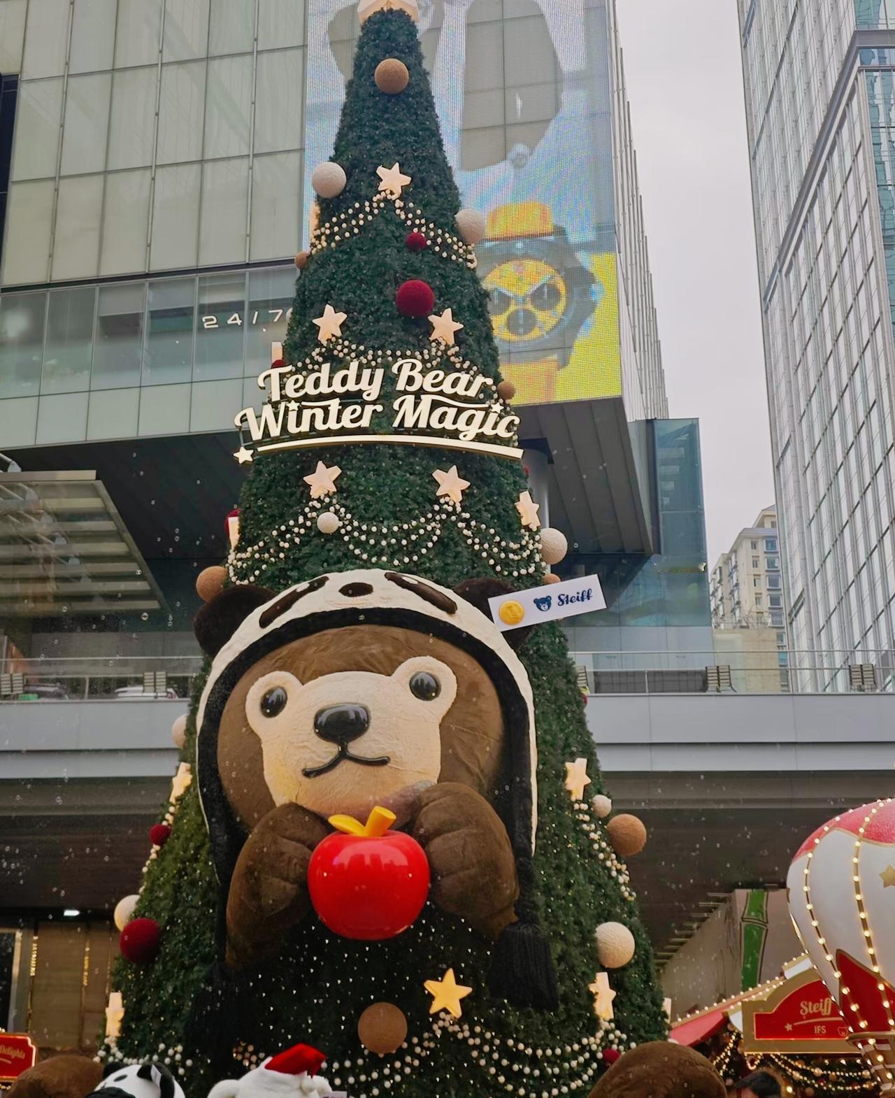 刘震云：）靠病人赚钱，医院做到了;靠死人赚钱，火葬场做到了;靠埋人赚钱，陵园做