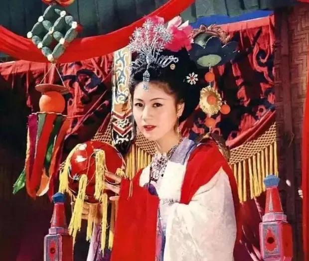 西游记最“贵”女演员马兰：用飞机请来演了三分钟，一句台词没说。《西游记》中“殷