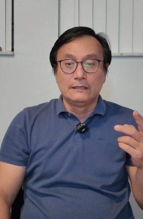 刘磊是《欢迎来龙餐馆》原型之一，他在伊拉克开的“中国龙餐馆”菜单曝光。酸辣汤1美