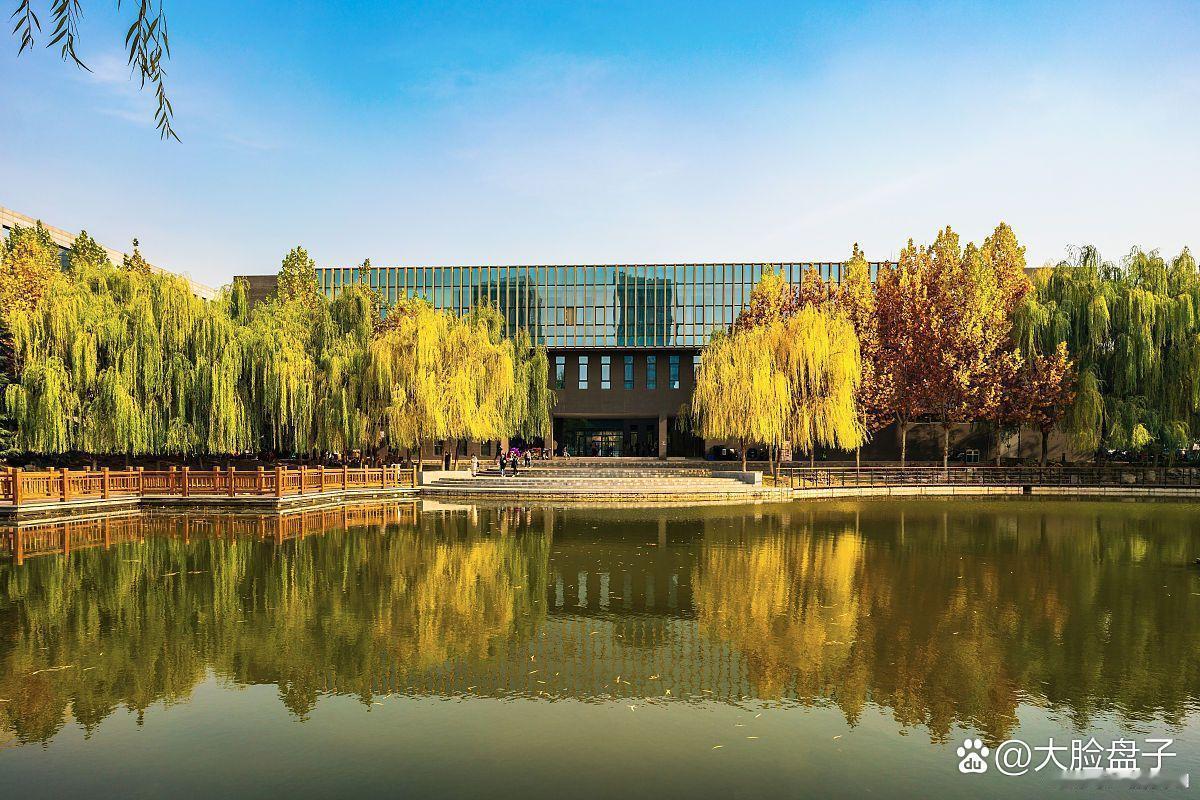 “西安电子科技大学”和“电子科技大学”对决，快来看看：1、国家重点学科：西大3