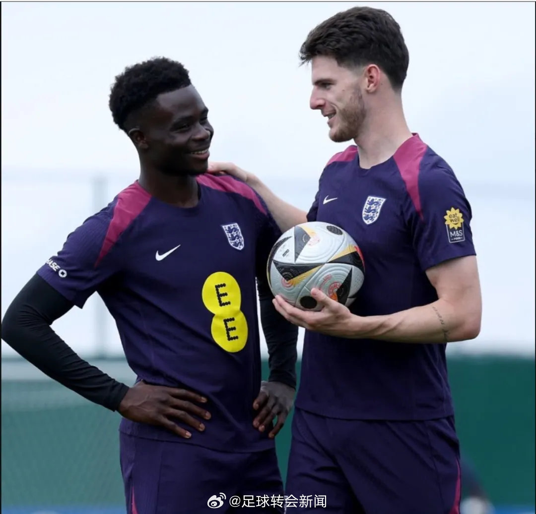 图赫尔在新闻发布会上表示，他相信萨卡和赖斯不是“诈伤”。英格兰主帅表示：“我仍然