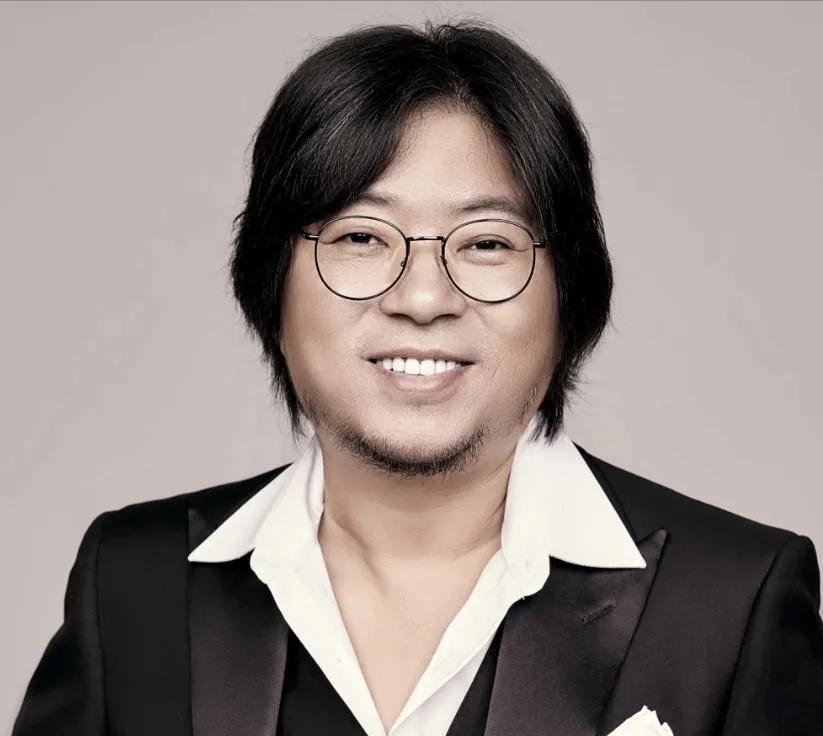 1988年，算命先生对19岁的高晓松说：“你只能活到35岁。”他听完笑了笑，不以