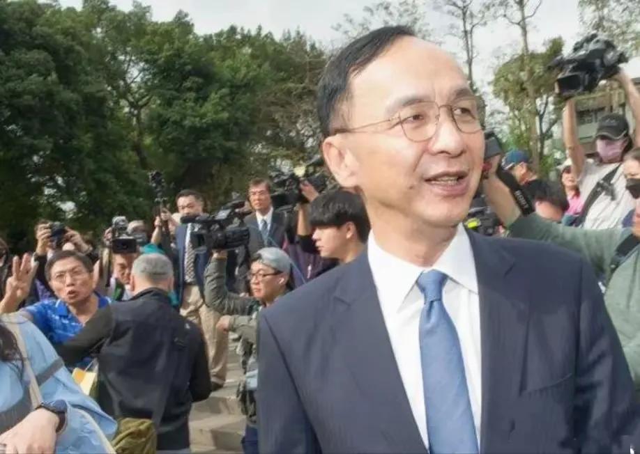 国民党真够悲催的，在岛内的大罢免中竟然落得一个恶罢的名称，而民进党竟然是善罢。