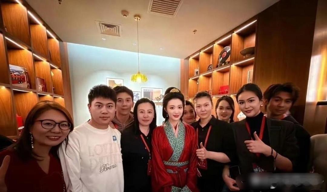 王楚然这颜值太逆天了，和普通人根本不在一个图层