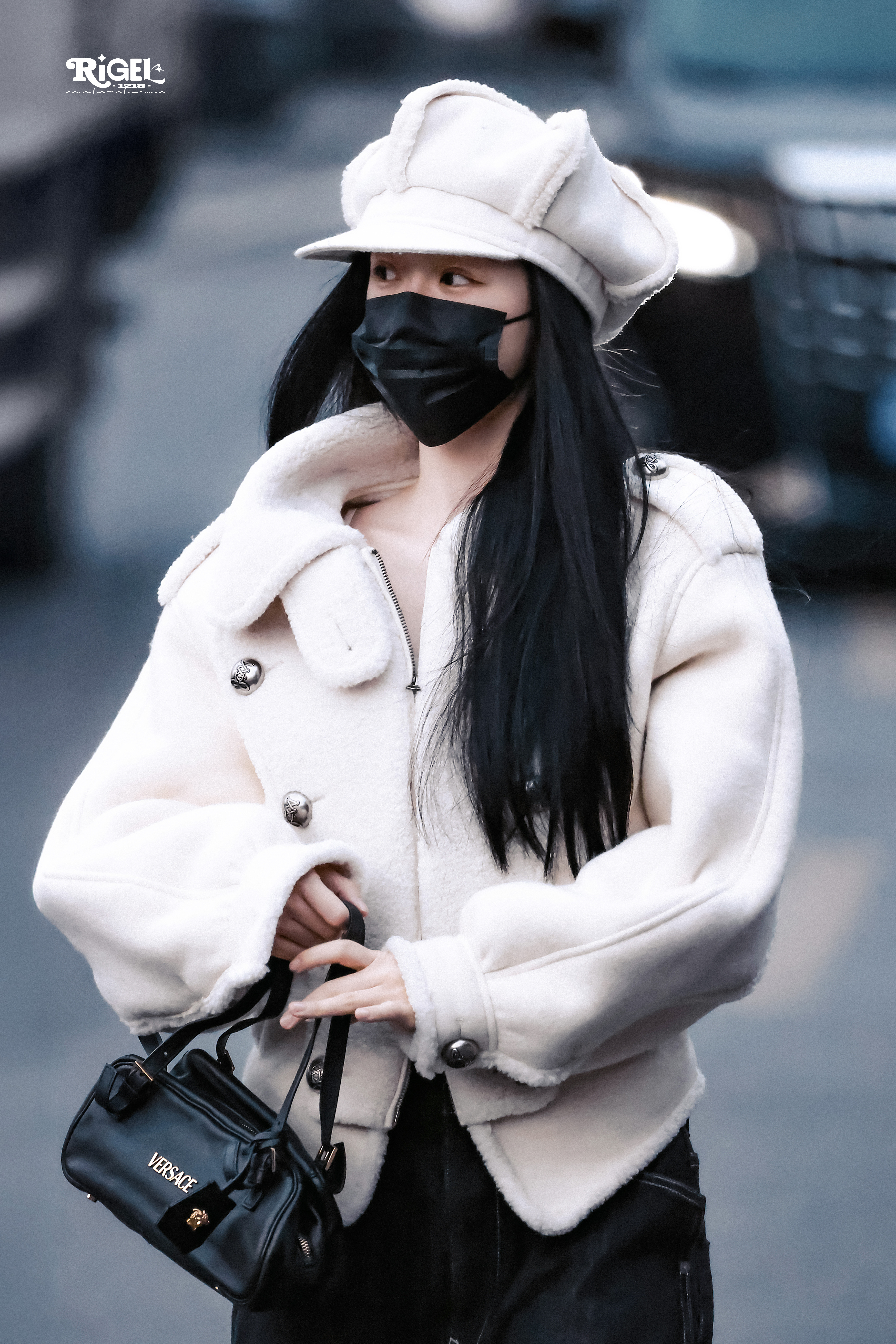 虞书欣横店diary｜今日星拍放送📸DAY19叒跟大车撞色虞书欣﻿云初令