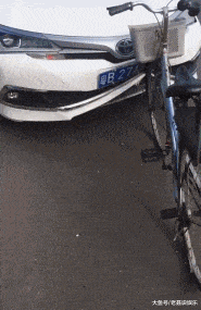 搞笑GIF: 当过兵的人厨房是这样的! 看到最后莫名的想笑