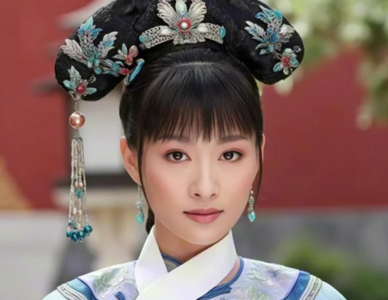 《甄嬛传》：安陵容直到一把苦杏仁结束了自己的命，也不懂自己为什么融不进甄嬛的圈子