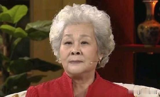 老太太活的真是通透！住养老院20年，不给儿女添麻烦。著名歌唱家于淑珍，老伴
