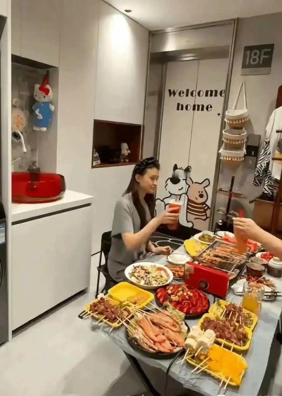 电梯一开就是家门，一梯一户太爽了