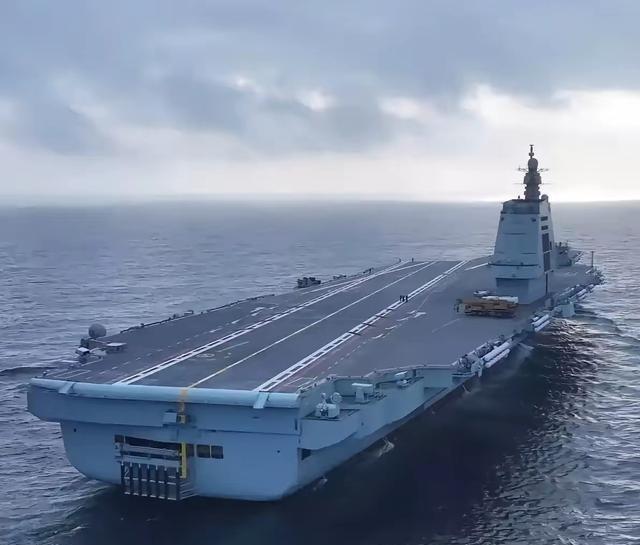 美西方估计又要对我国的军费增长草木皆兵了！根据最新公布消息，中国今年军费预算为1